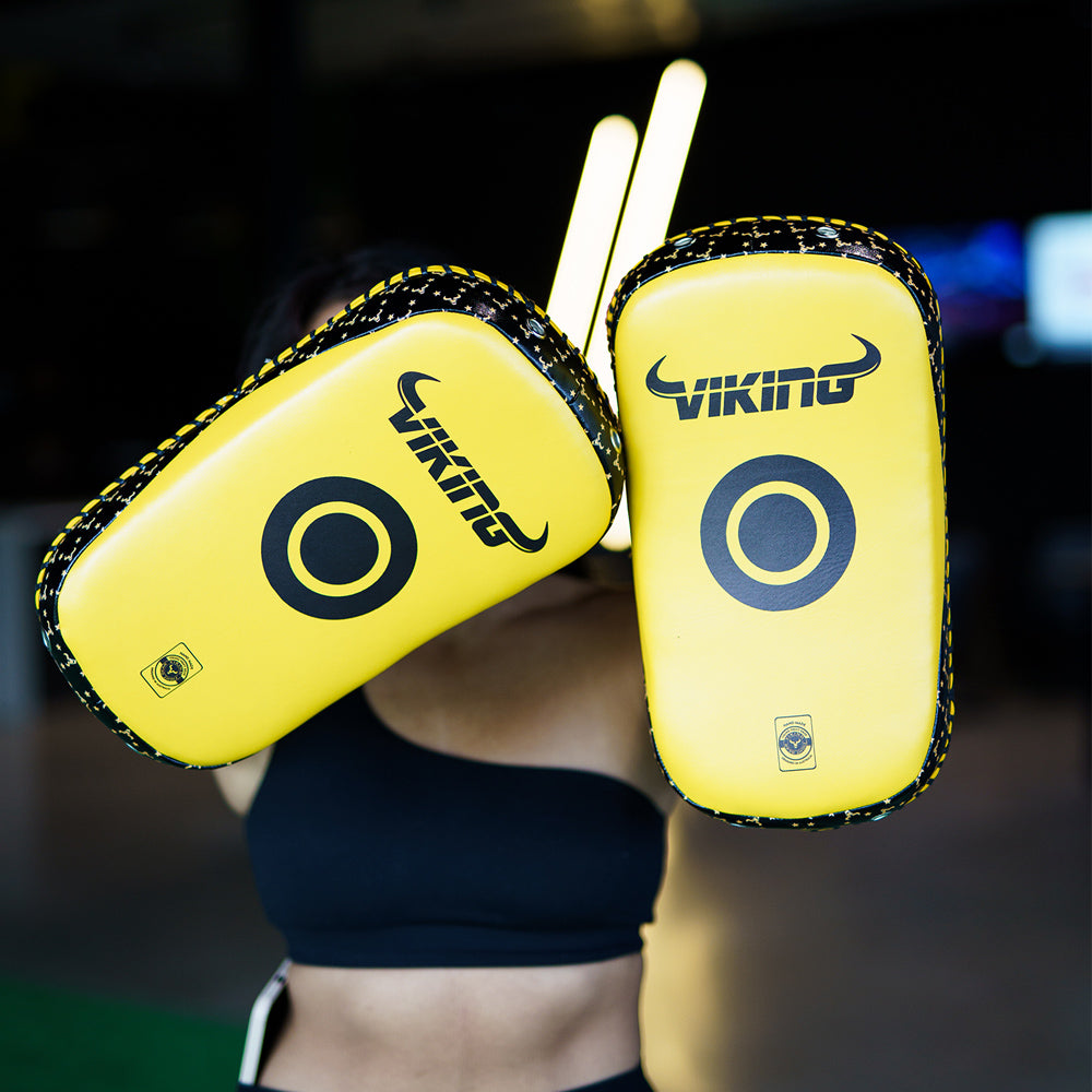 Viking Diablo Curved Pro Leather Thai Pads (Heavy Duty)