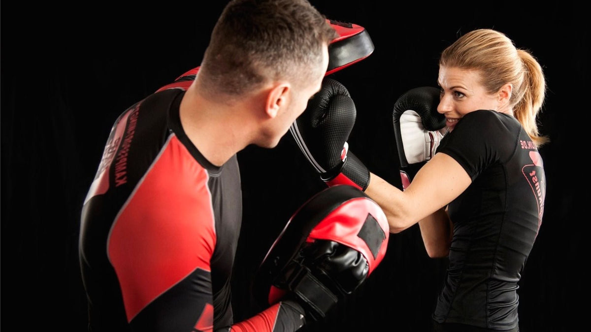 6 Best Focus Mitt Drills For Boxing – MMA Factory