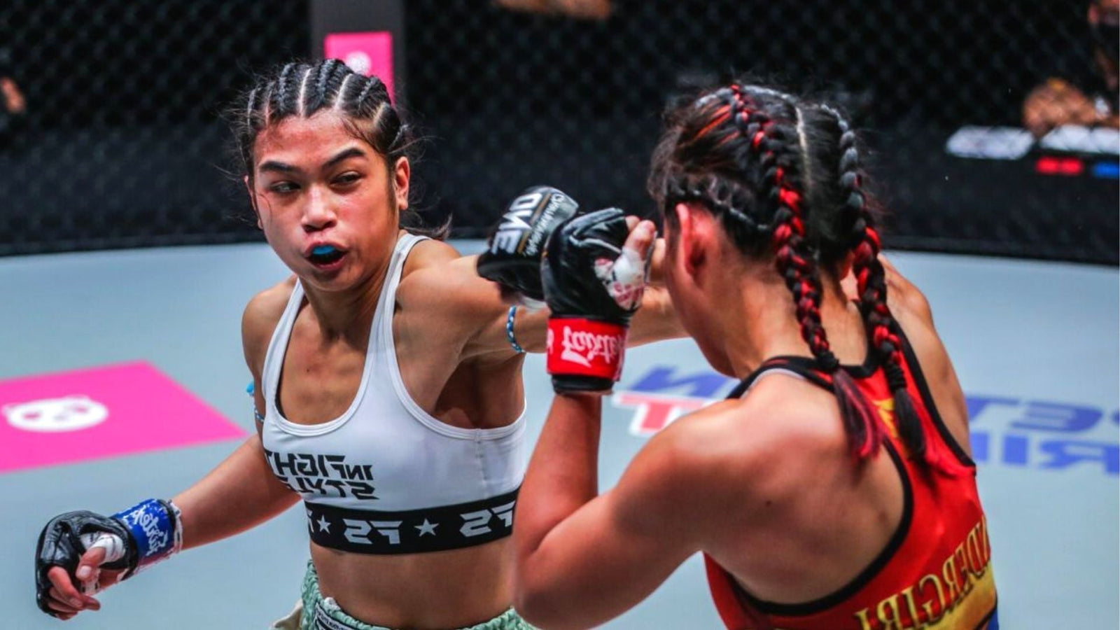 What Do Female Muay Thai Fighters Wear?