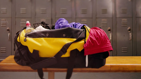 HOW TO CLEAN YOUR GYM BAG