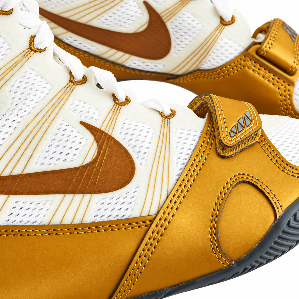 Nike HyperKO 1 Boxing Shoes - White/Gold