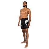 Venum Light 5.0 Fightshort - Black/White