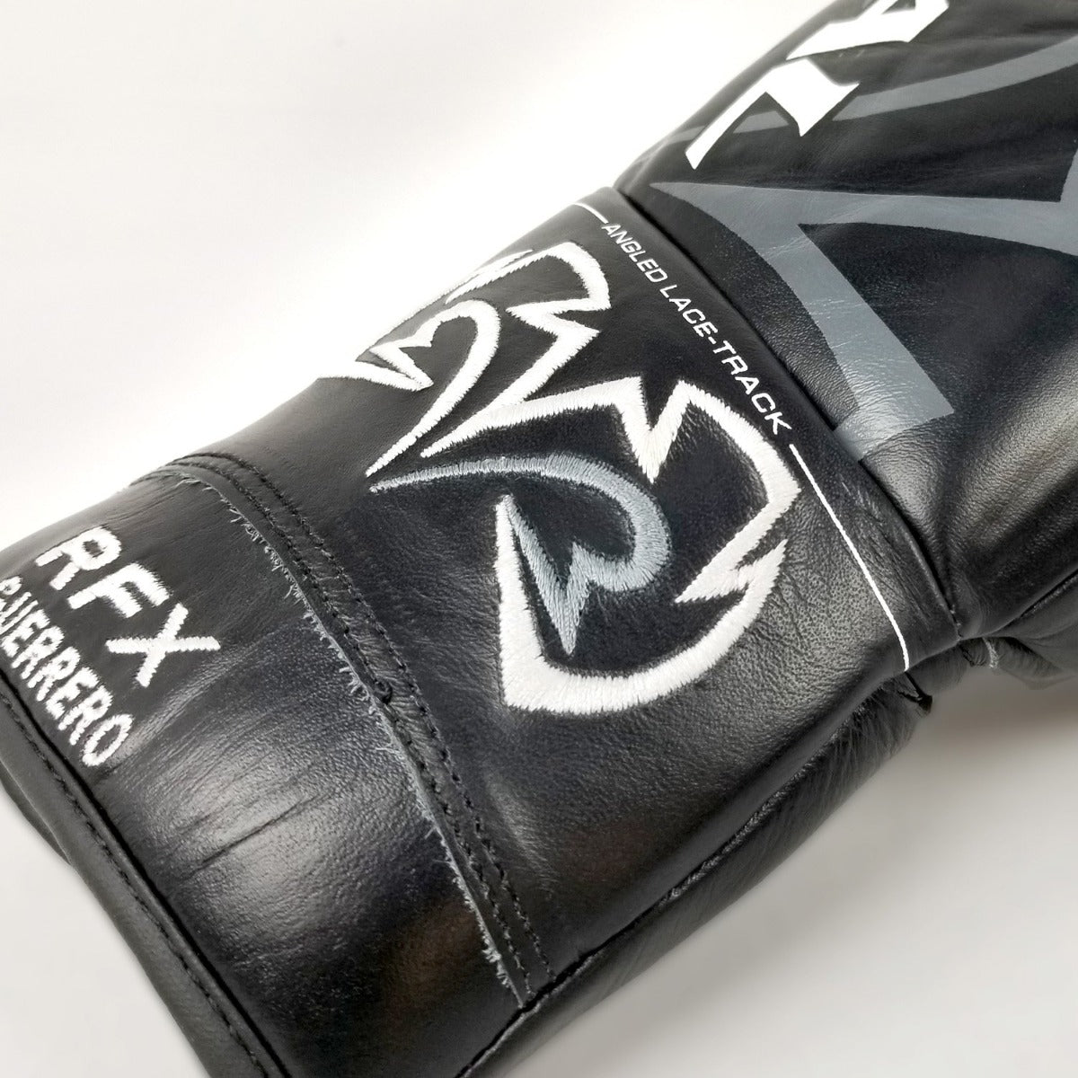 Rival RFX-Guerrero Pro Fight Gloves - SF-F
